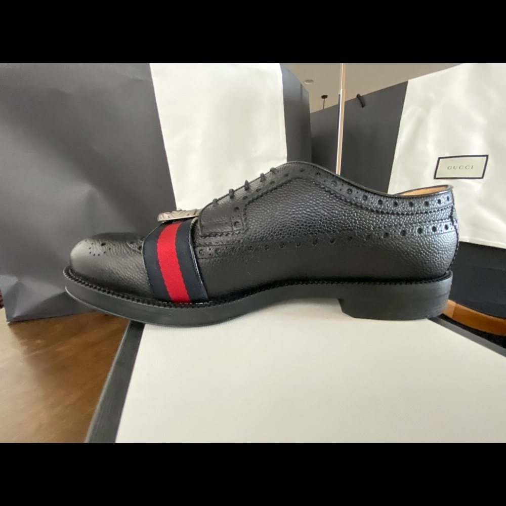 Gucci MEN'S MARTIN BROGUE LEATHER BUCKLED SHOES - Picture 4 of 13